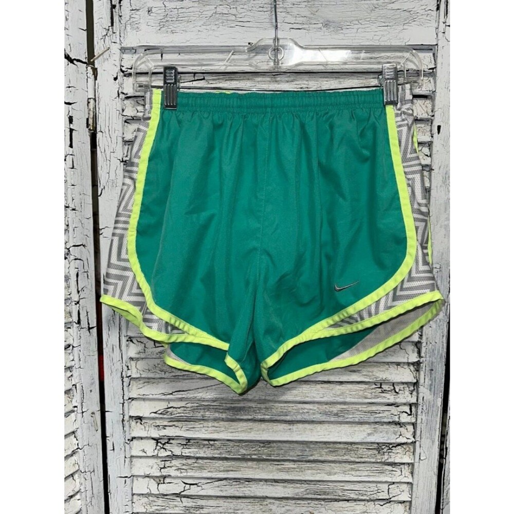 Women's Green Nike Dri-Fit Shorts Size Small